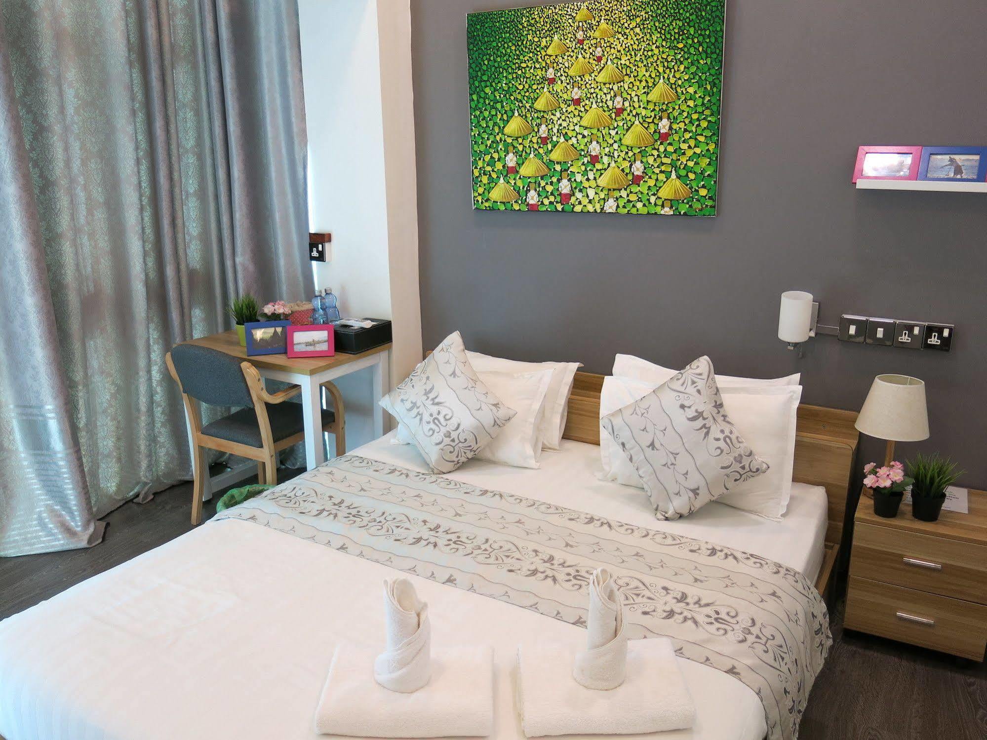 Check In @ Downtown Yangon Exterior foto