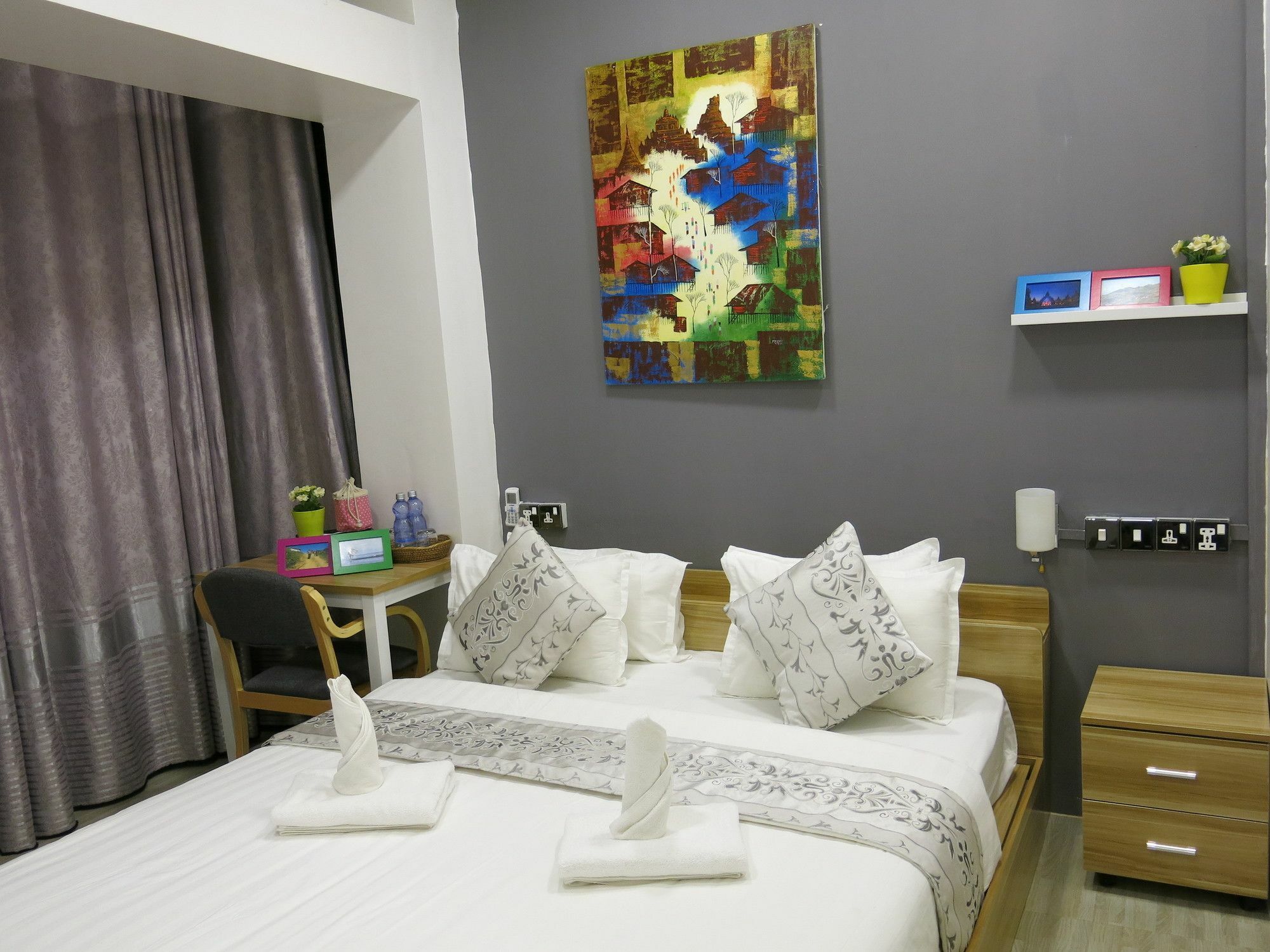Check In @ Downtown Yangon Exterior foto