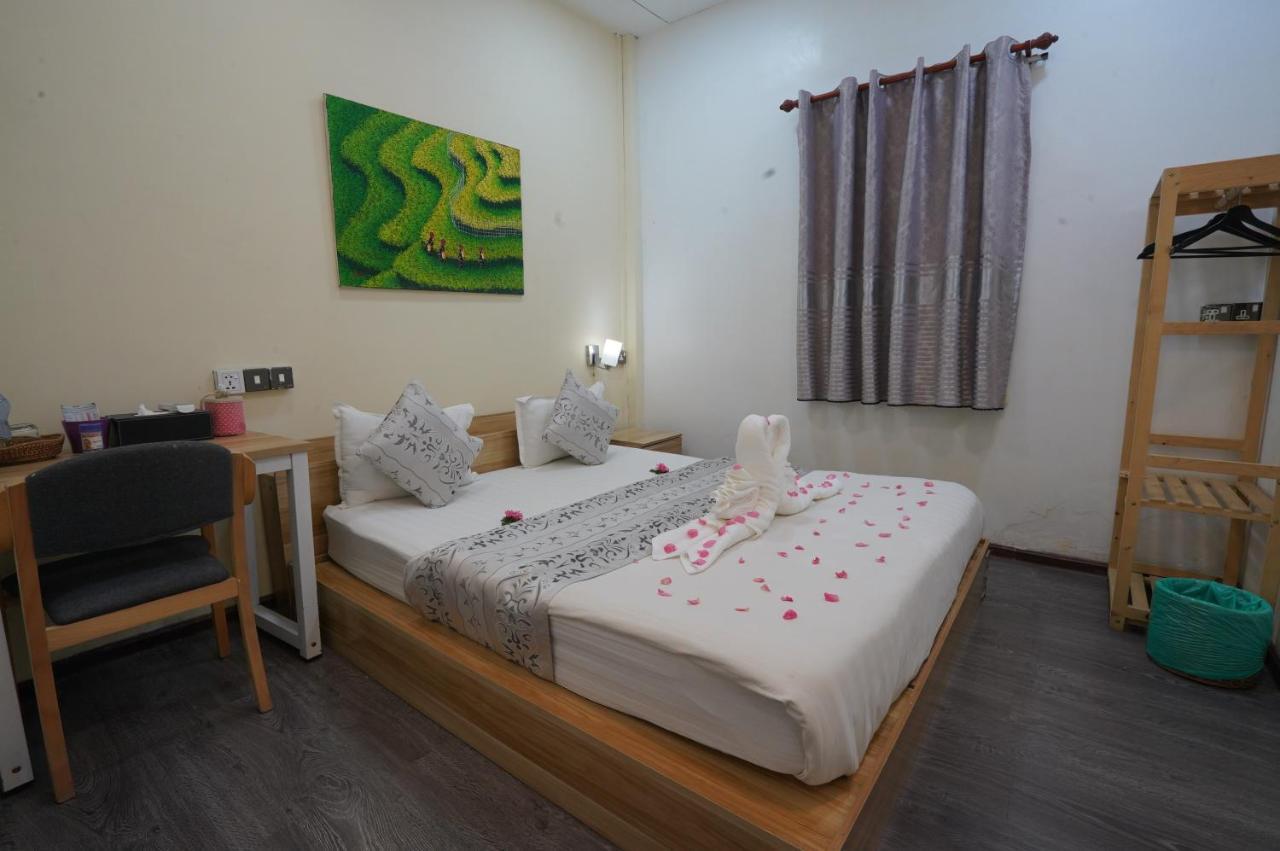 Check In @ Downtown Yangon Exterior foto